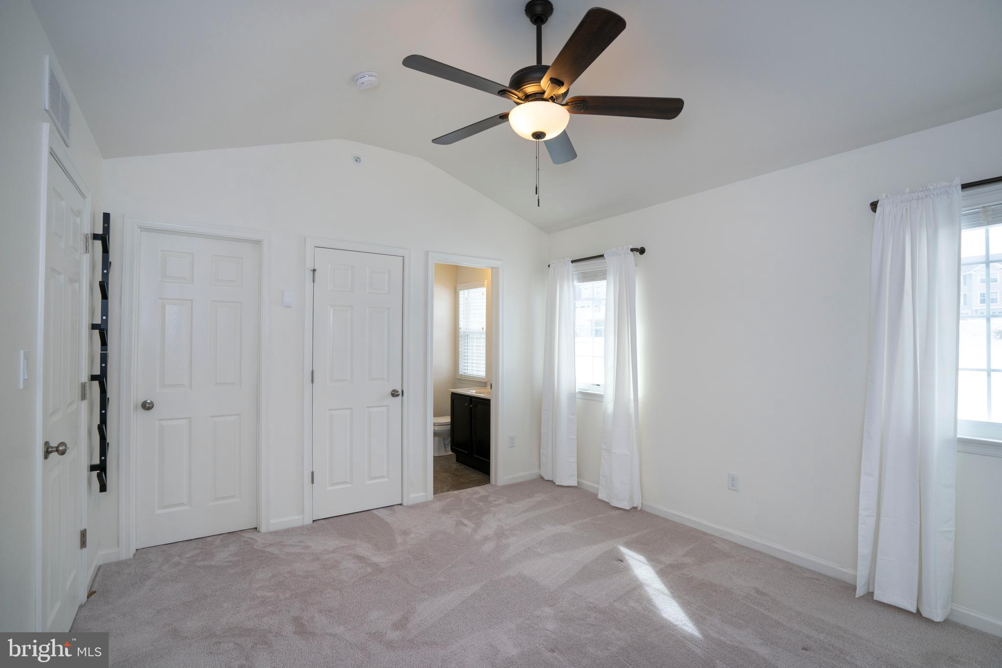 THE GATES - Residential