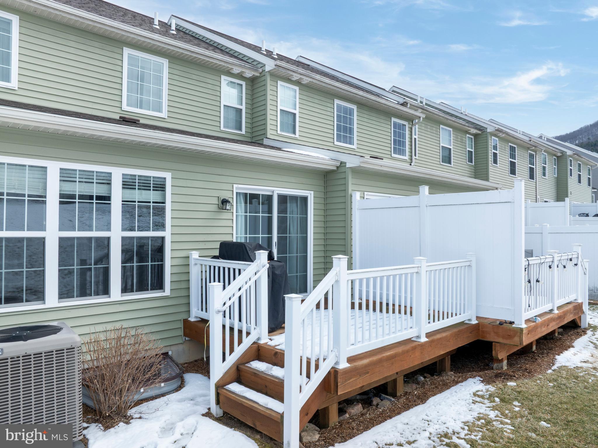 THE GATES - Residential