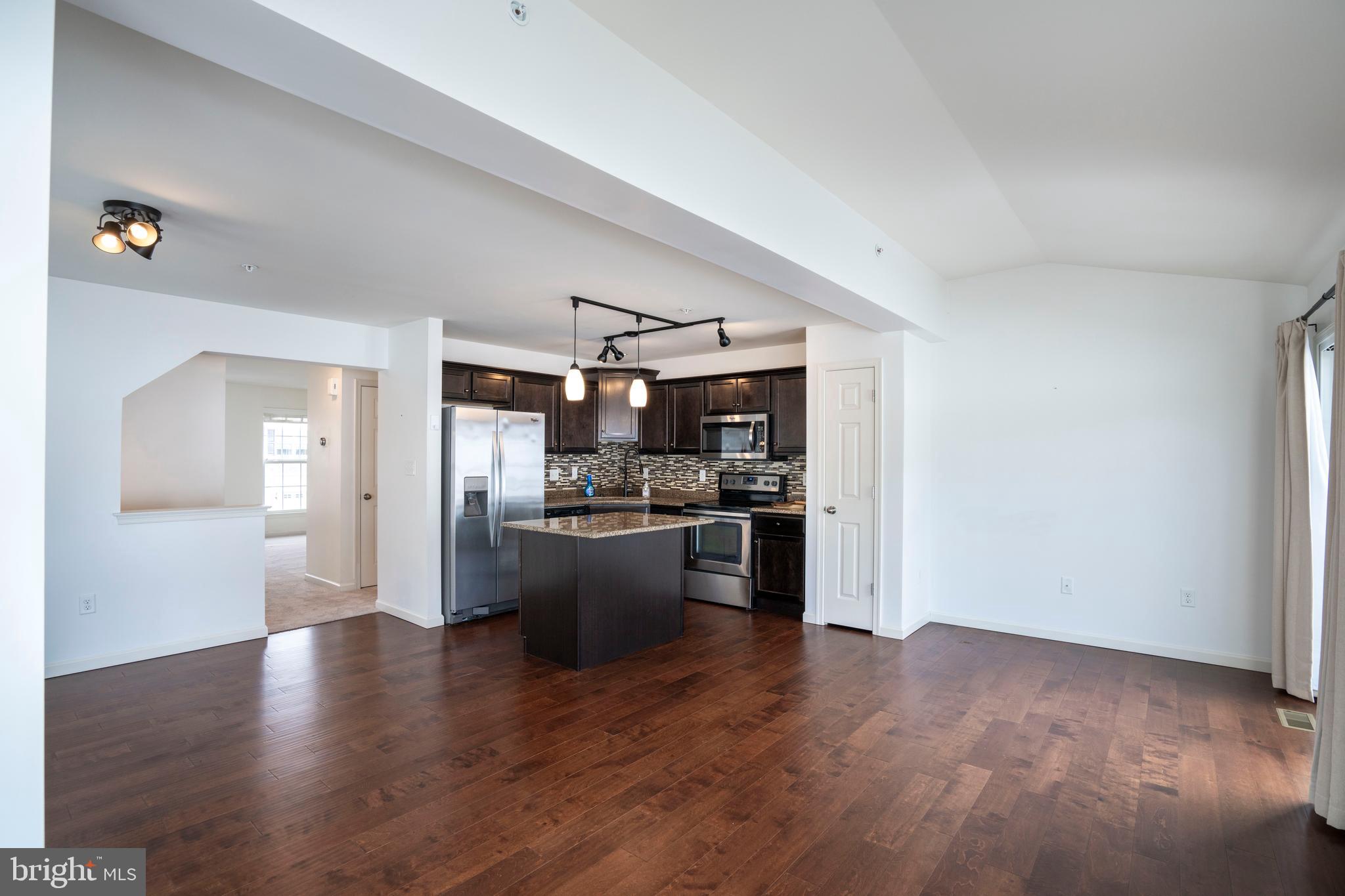 THE GATES - Residential