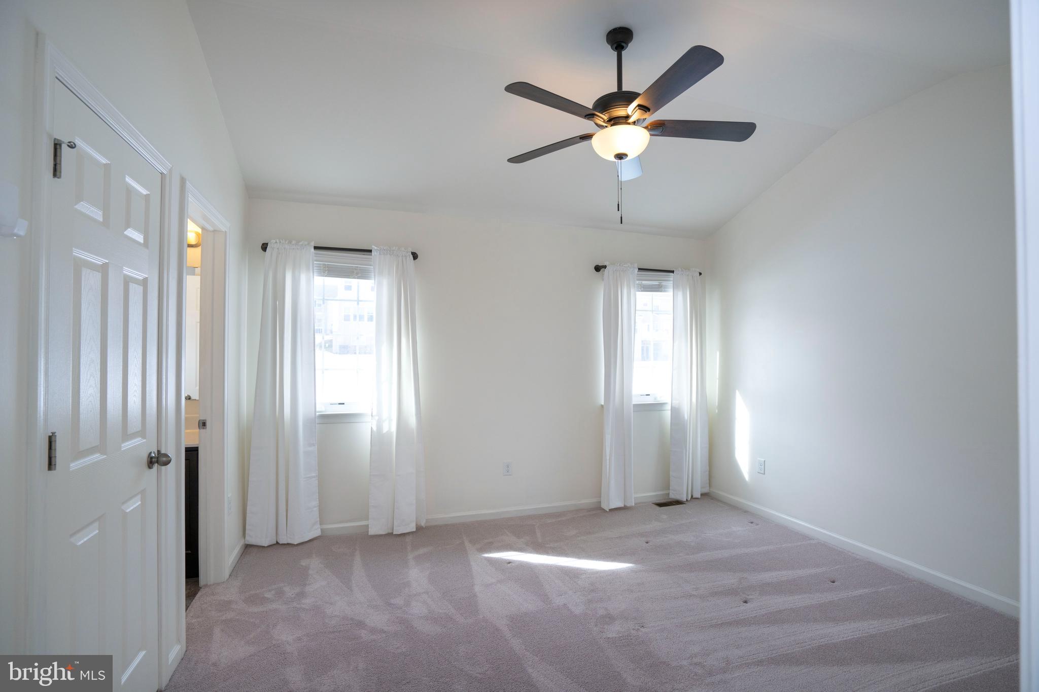 THE GATES - Residential