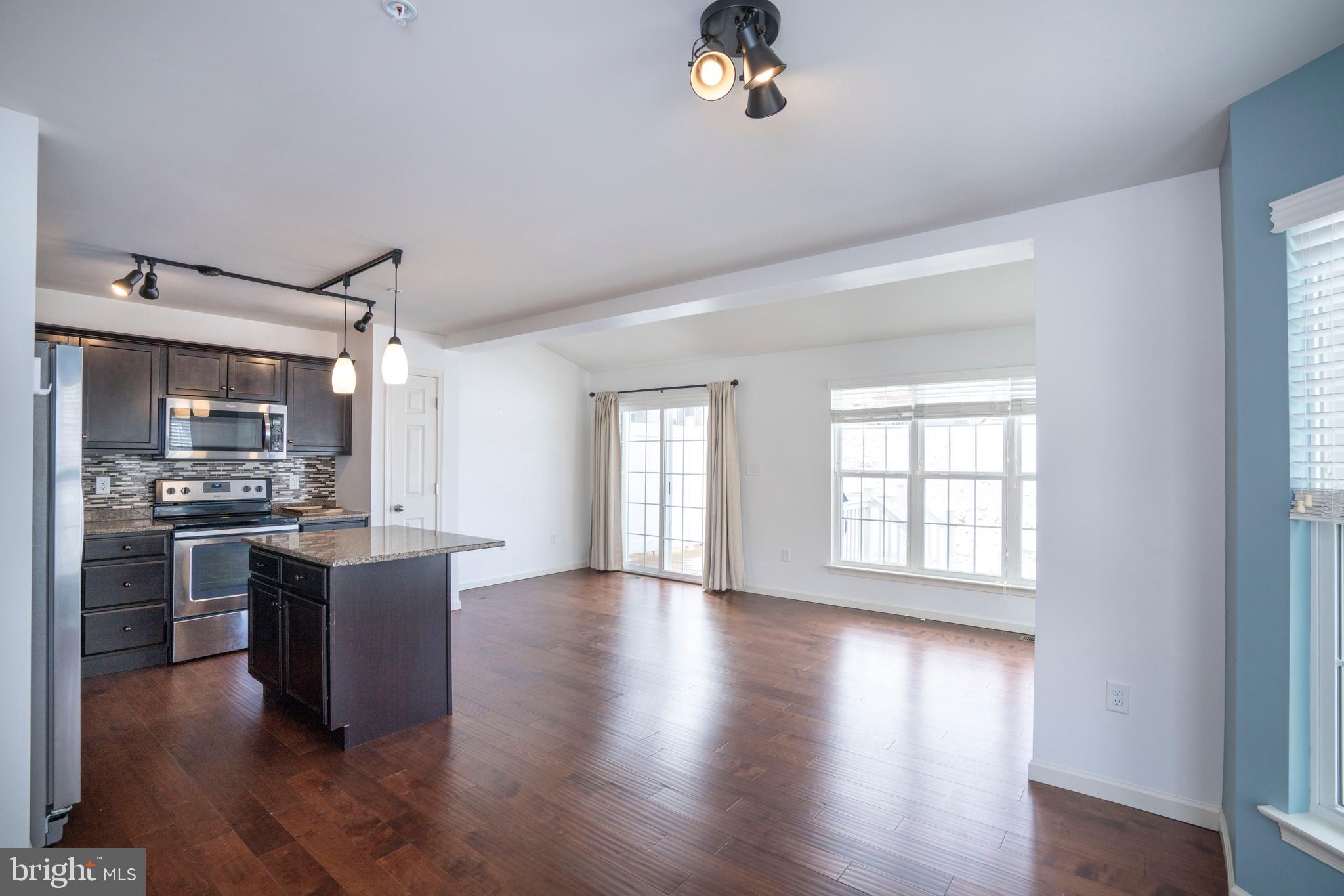 THE GATES - Residential