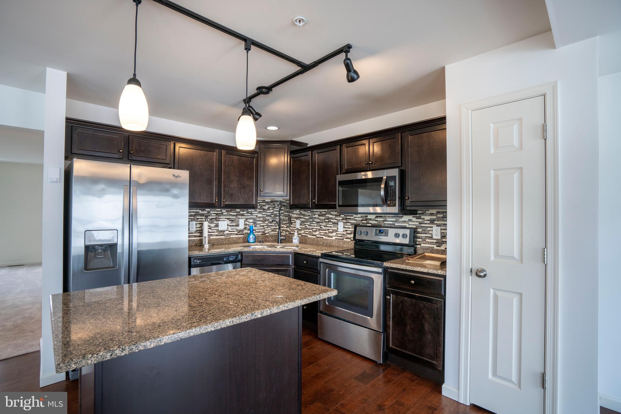 THE GATES - Residential