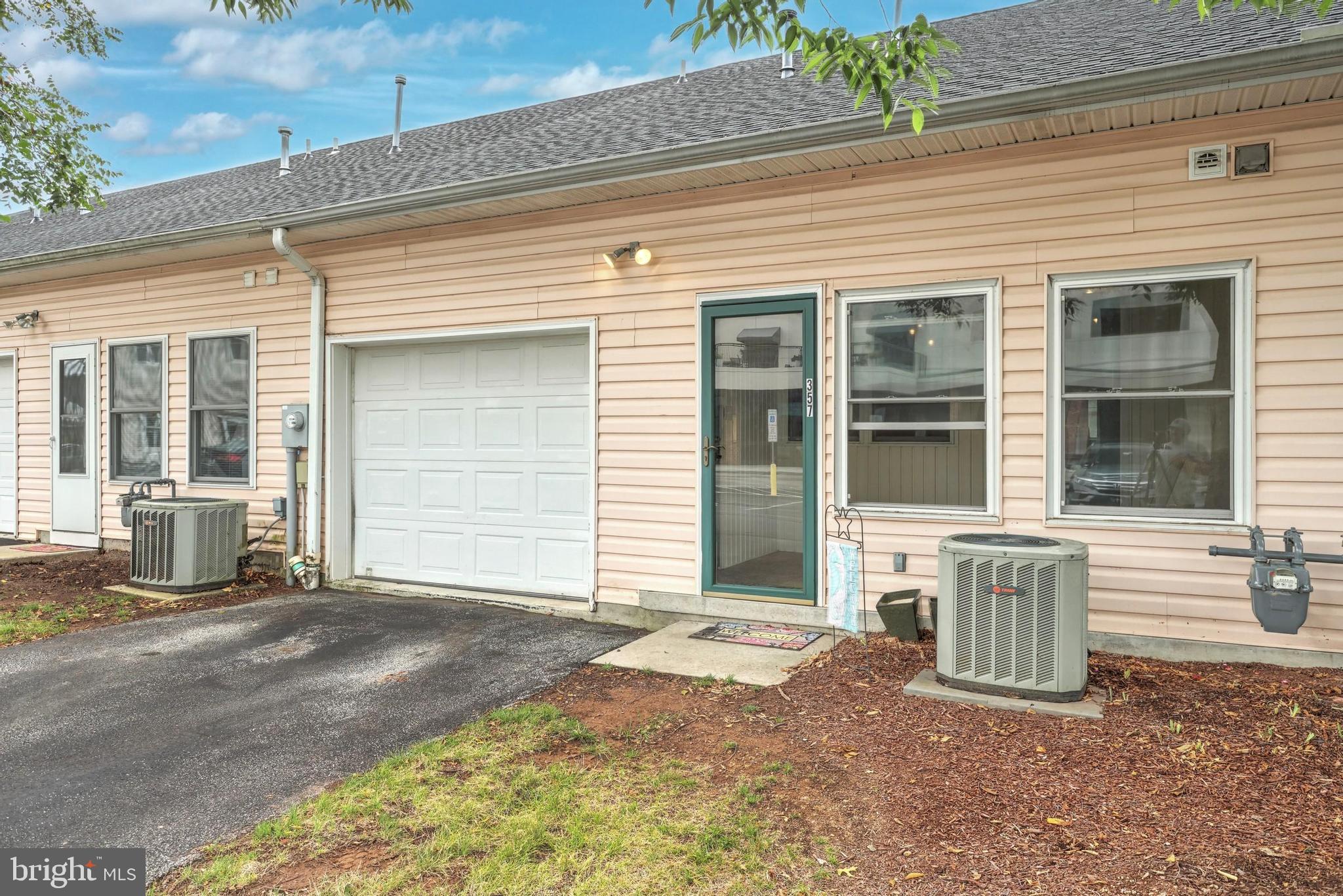 TOWER COMMONS-GETTYSBURG - Residential