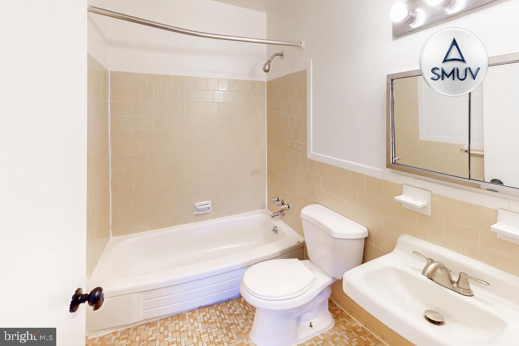 EDNOR GARDENS - LAKESIDE - Residential Lease