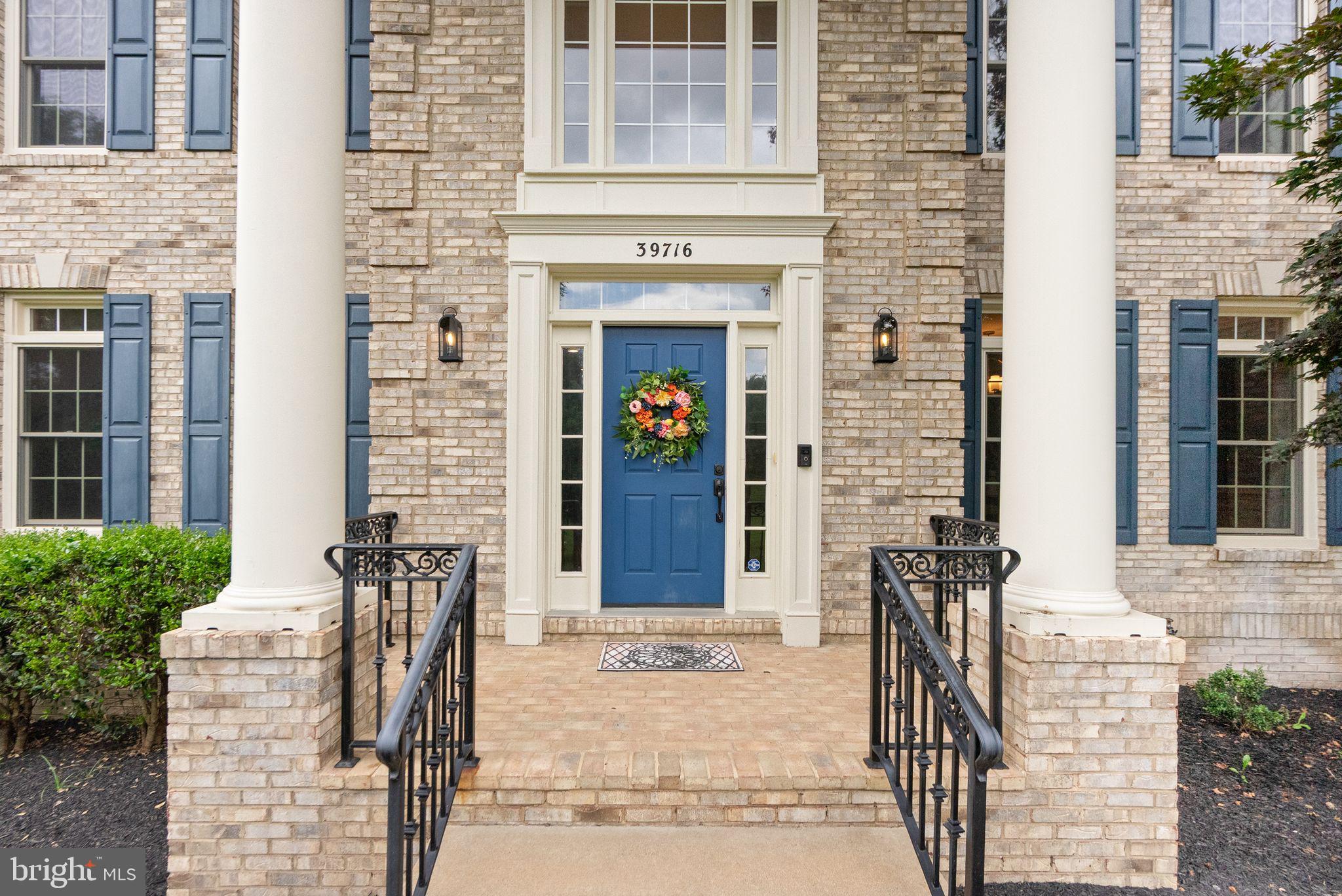 39716 GOLDEN SPRINGS COURT