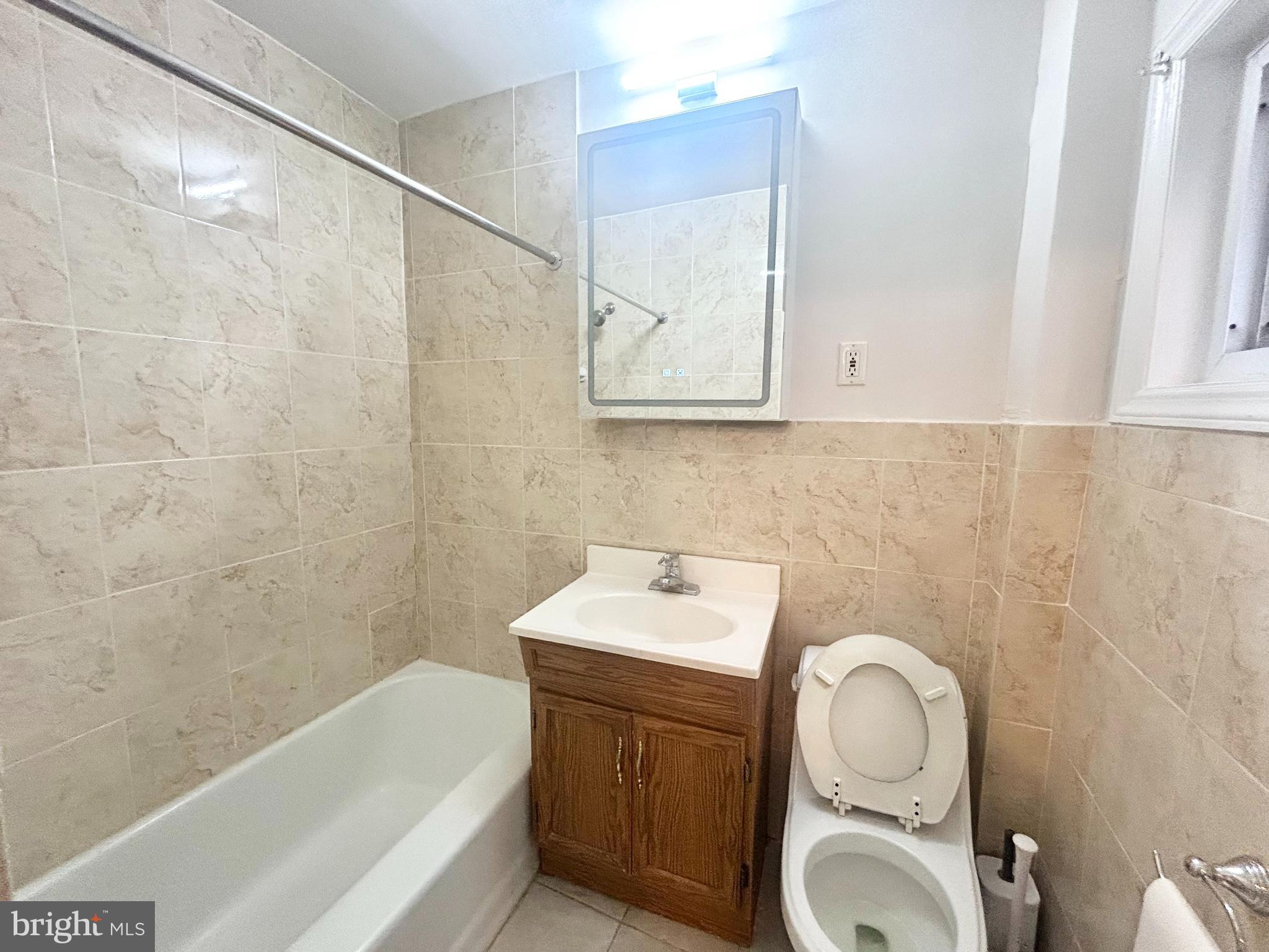 RITTENHOUSE SQUARE - Residential Lease