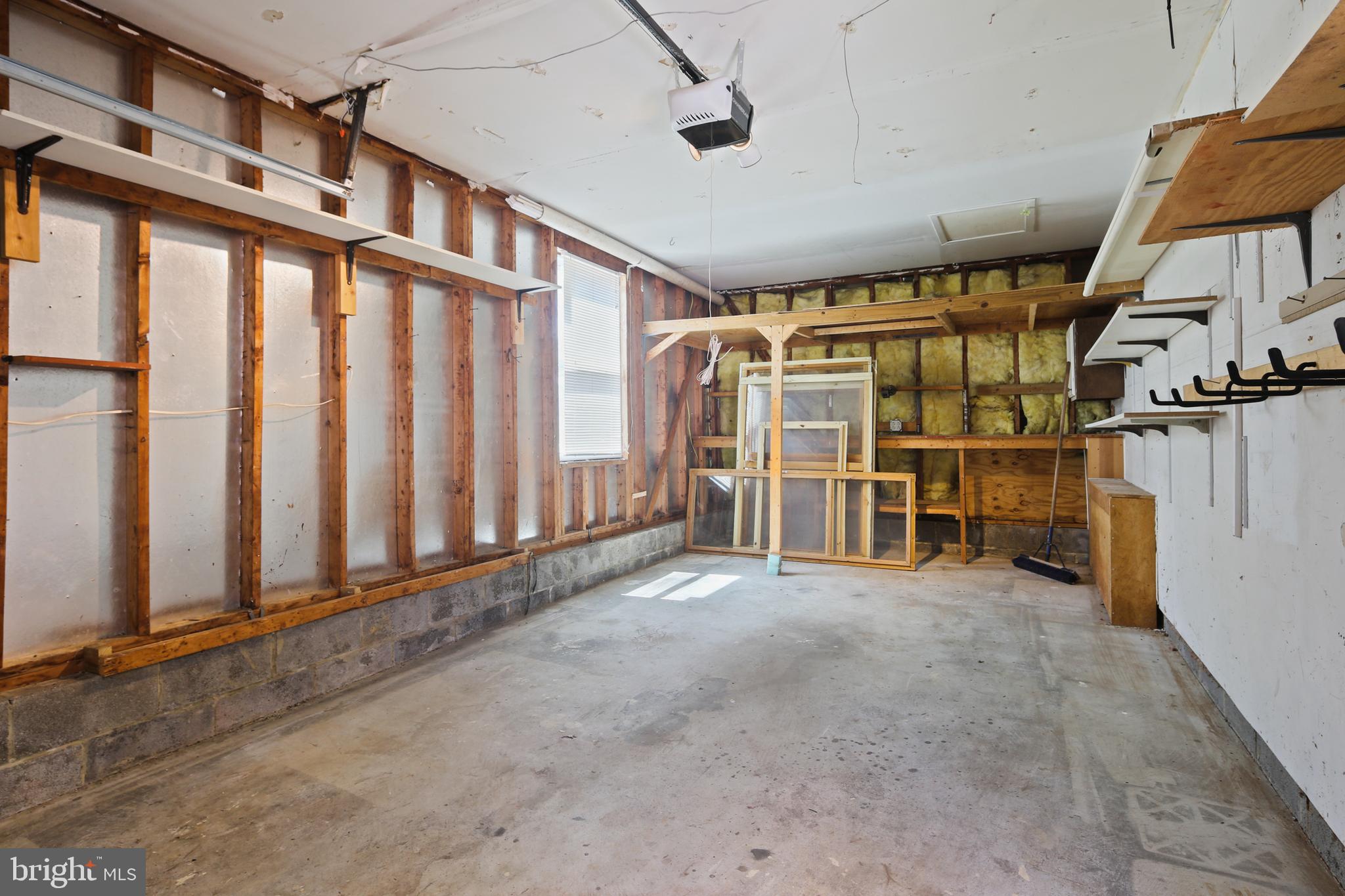 CLIPPER HILL ESTATES - Residential