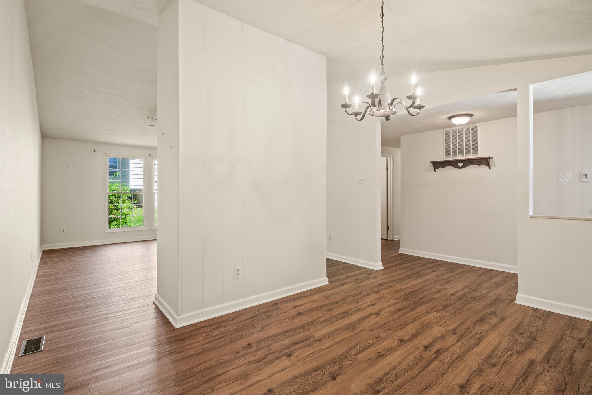 CLIPPER HILL ESTATES - Residential