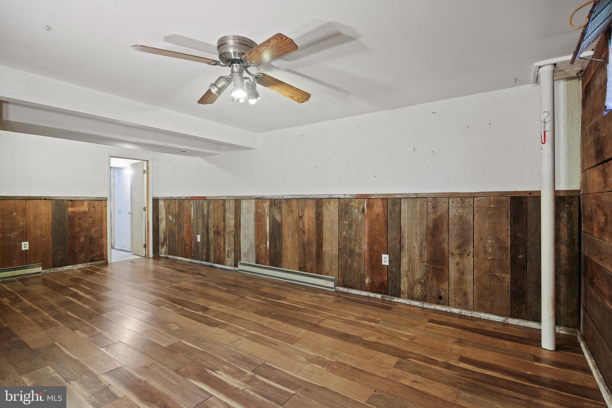 CLIPPER HILL ESTATES - Residential