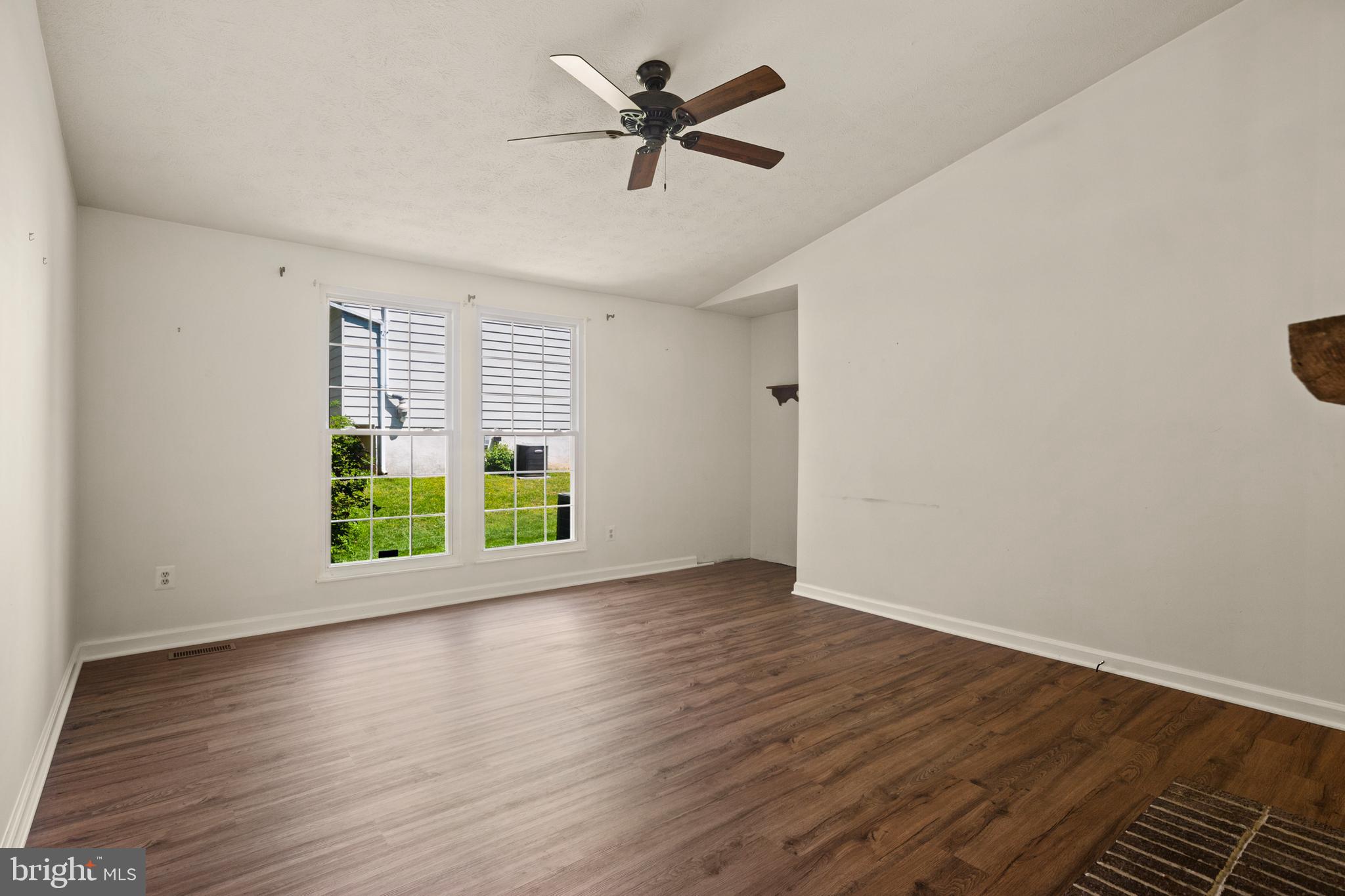 CLIPPER HILL ESTATES - Residential