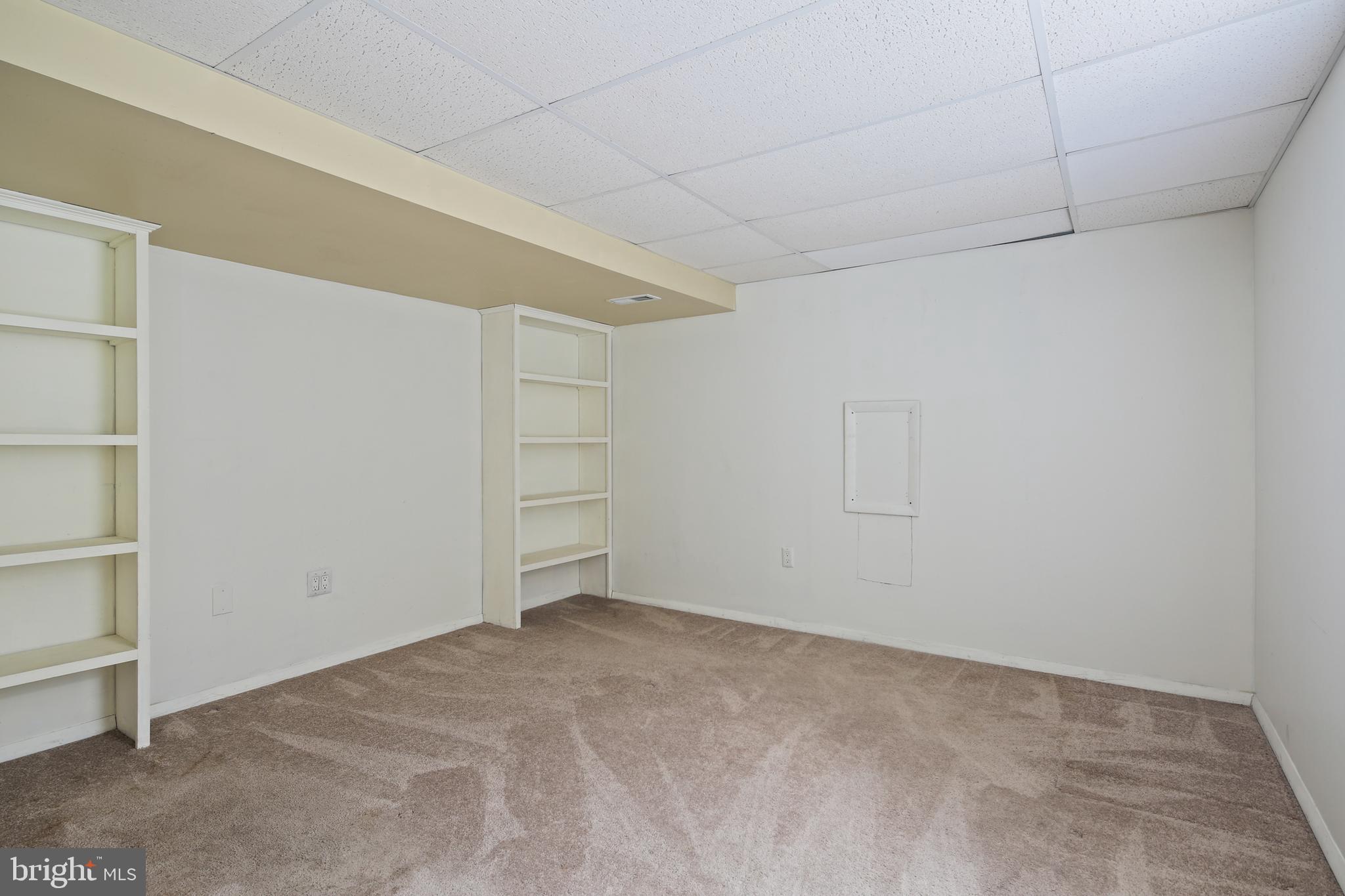 CLIPPER HILL ESTATES - Residential