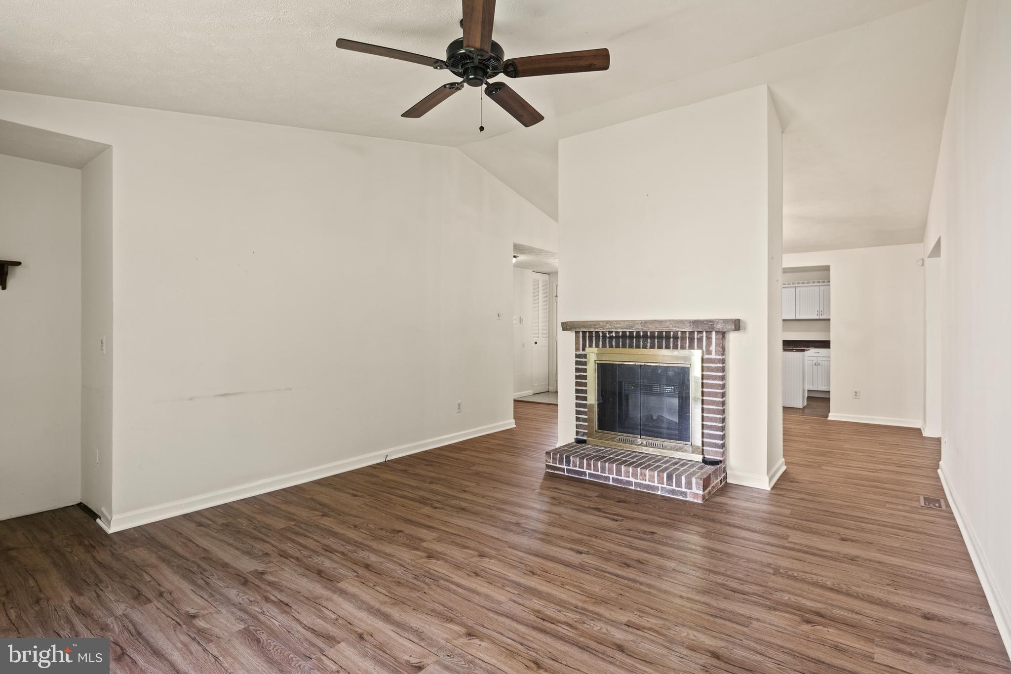 CLIPPER HILL ESTATES - Residential