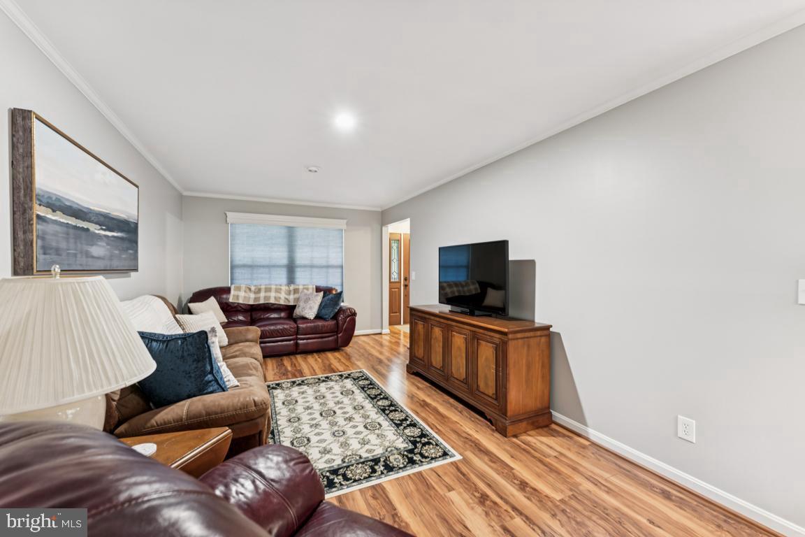 ASPEN WOODS - Residential