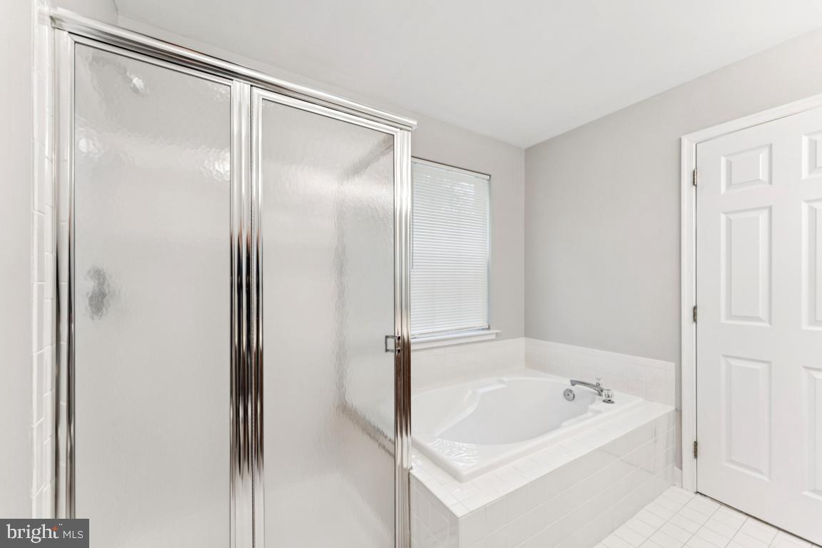 ASPEN WOODS - Residential