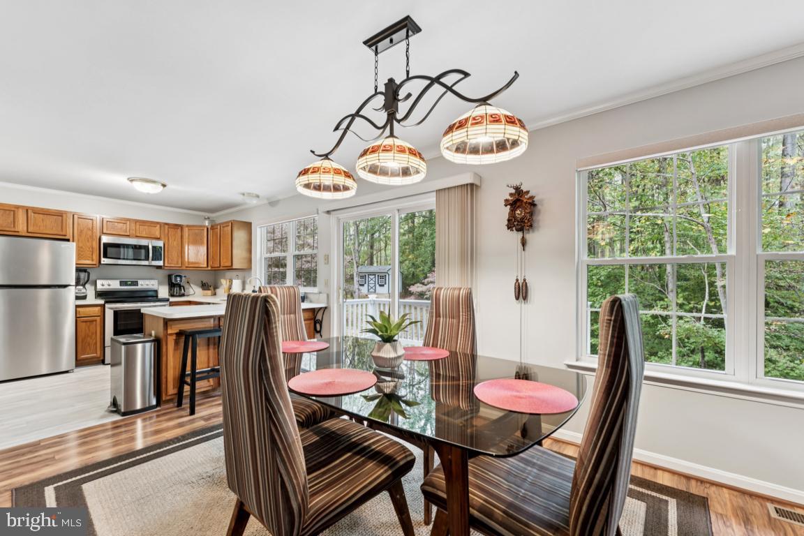 ASPEN WOODS - Residential