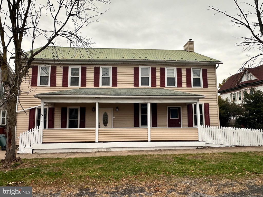 Photo of 313 Market St, NEW BERLIN, PA 17855 (MLS # PAUN2000762)