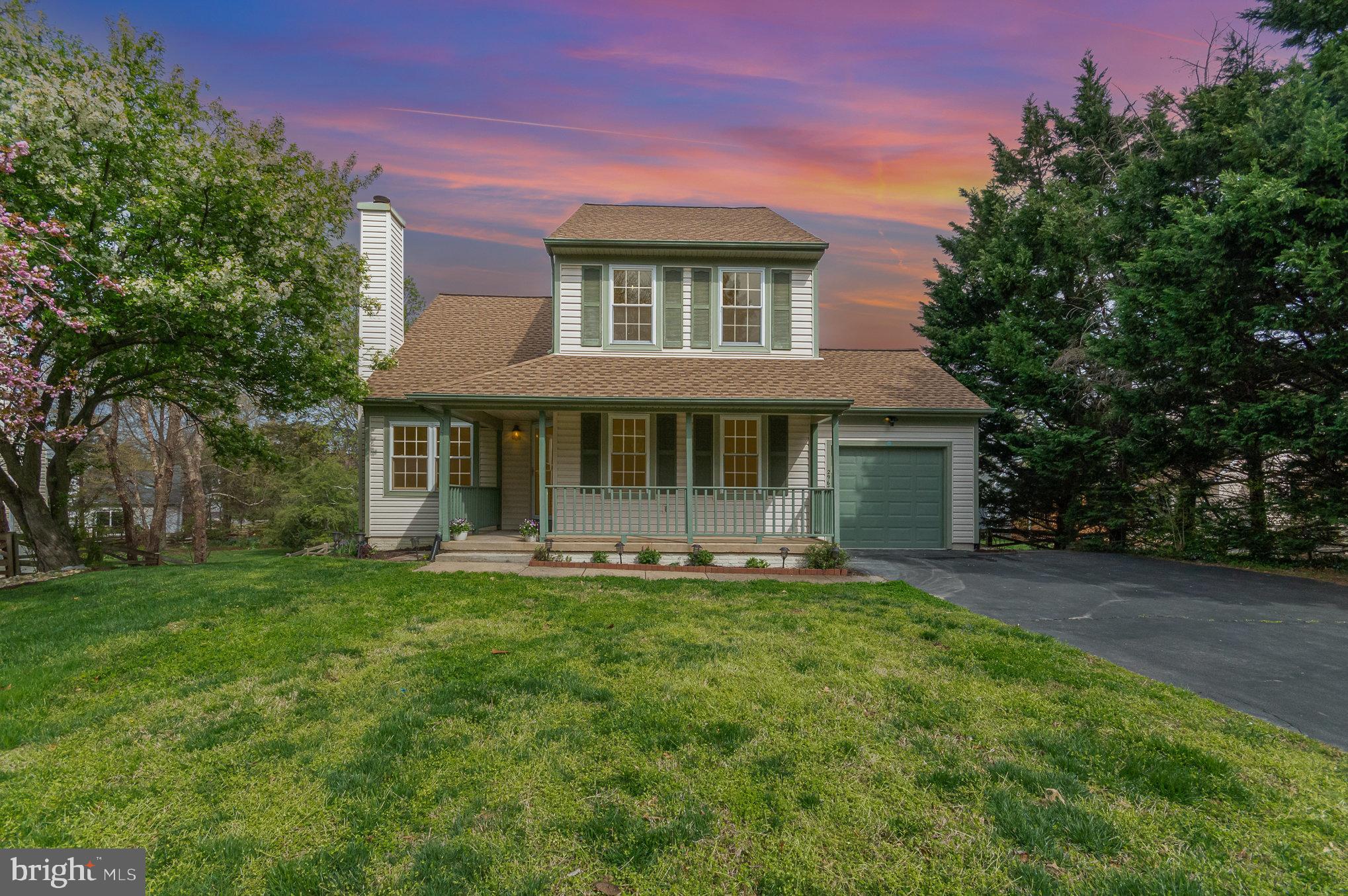 EMERALD CHASE - Residential