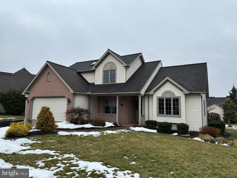 Photo of 1012 Huntington Lane, ELIZABETHTOWN, PA 17022 (MLS # PALA2063264)