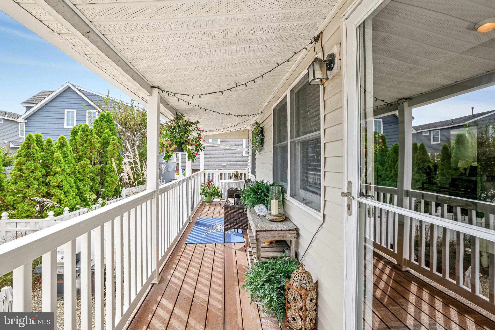 216 AMBER STREET 4
