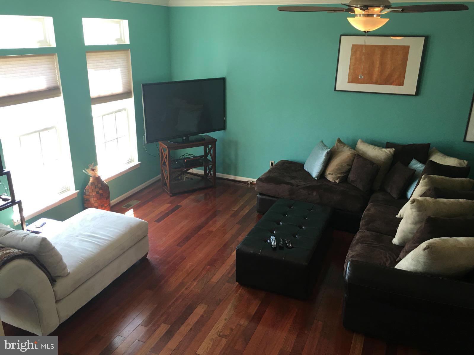 POTOMAC CLUB - Residential Lease