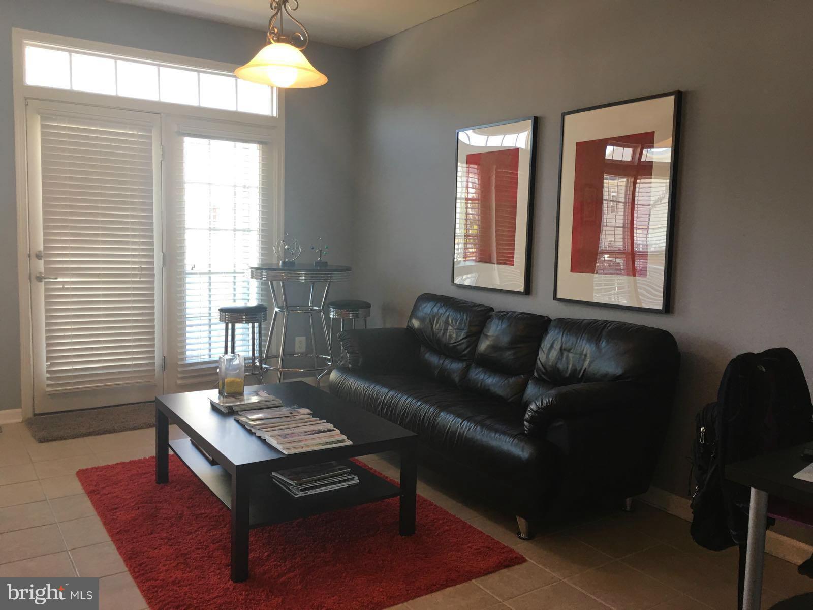 POTOMAC CLUB - Residential Lease