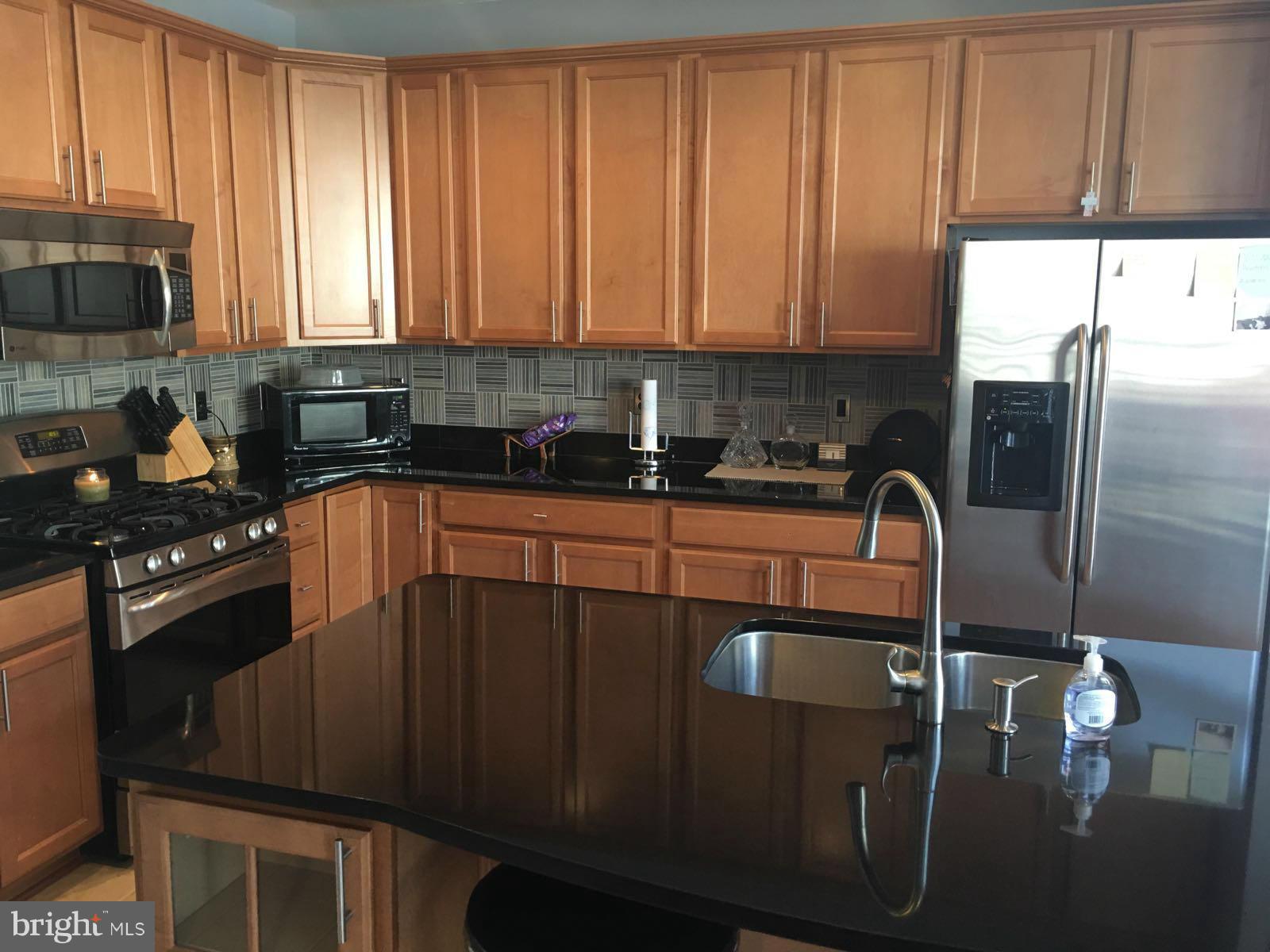 POTOMAC CLUB - Residential Lease