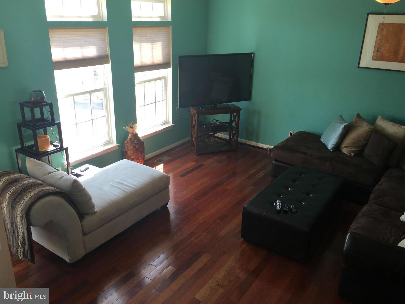 POTOMAC CLUB - Residential Lease