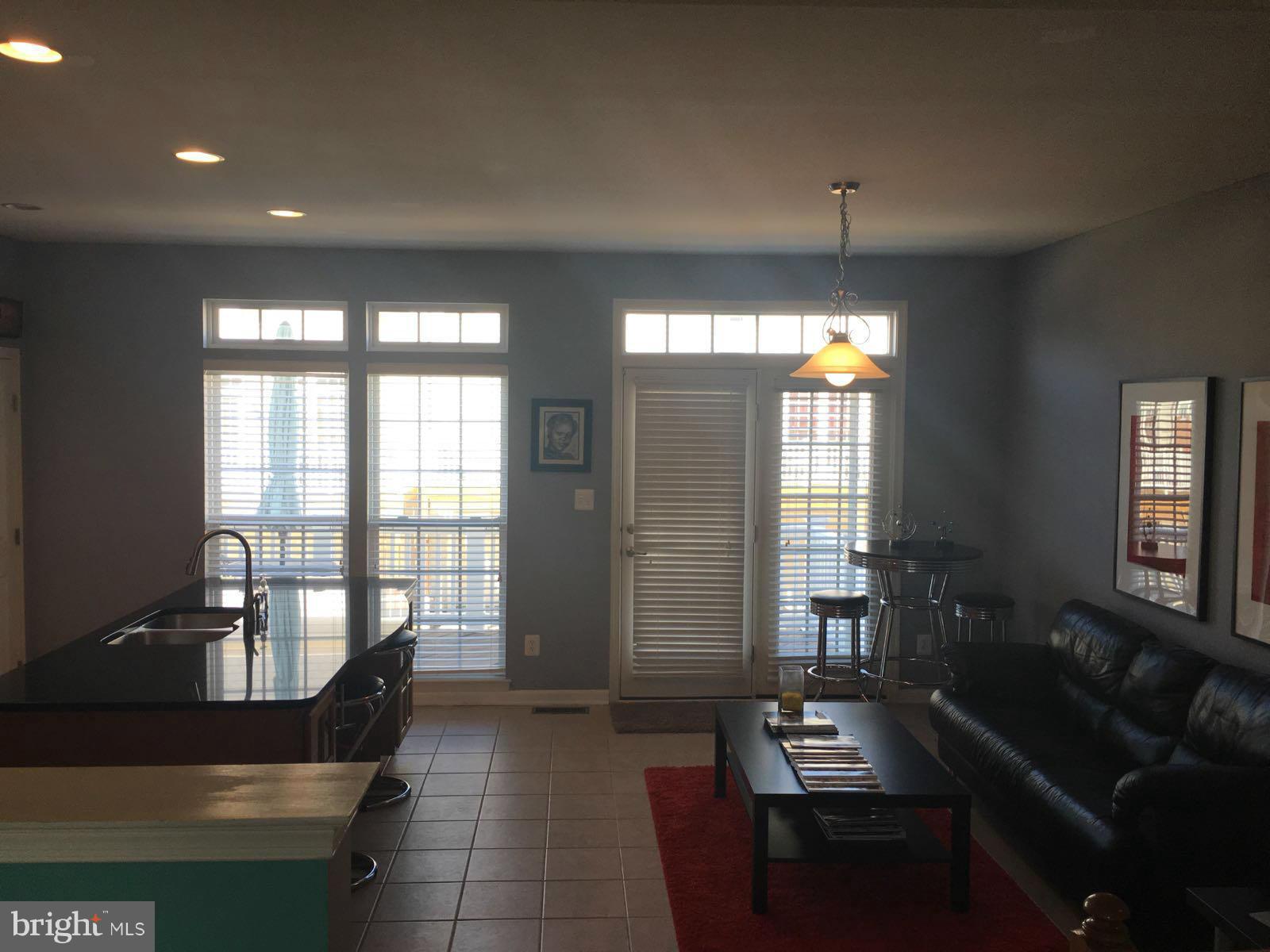 POTOMAC CLUB - Residential Lease