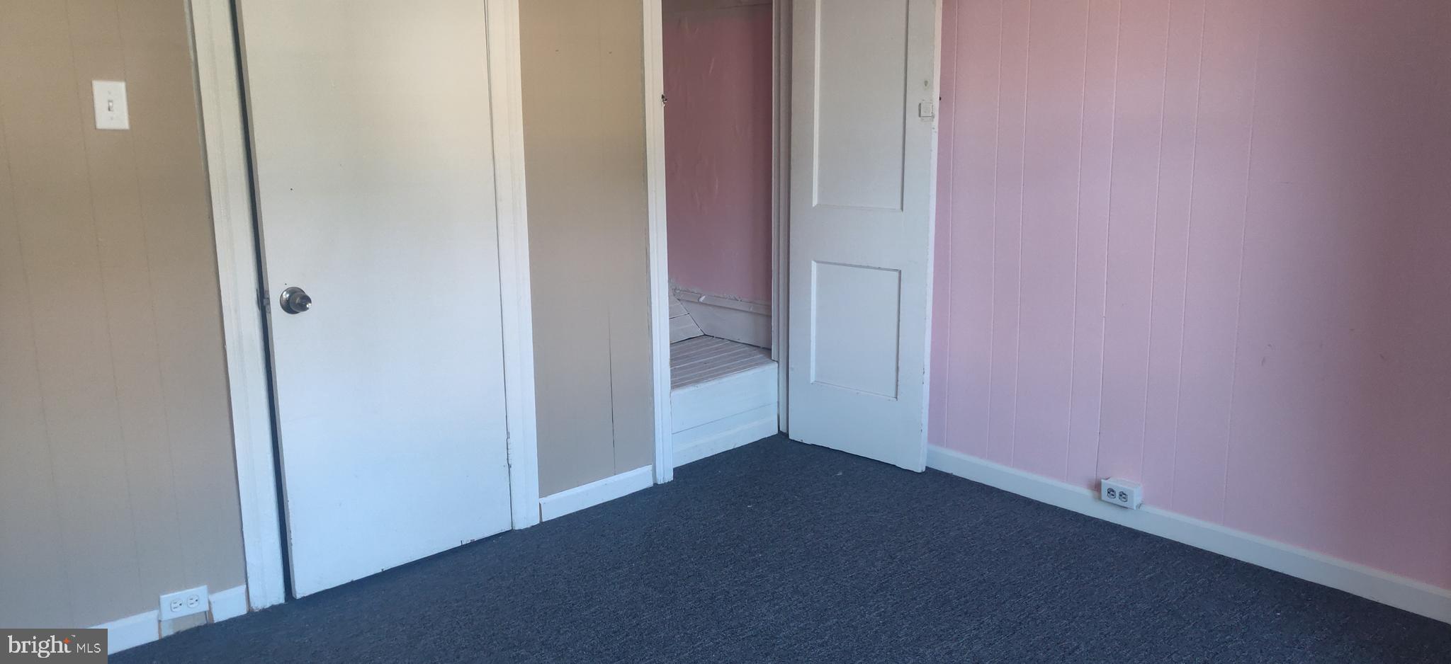 GERMANTOWN (EAST) - Residential