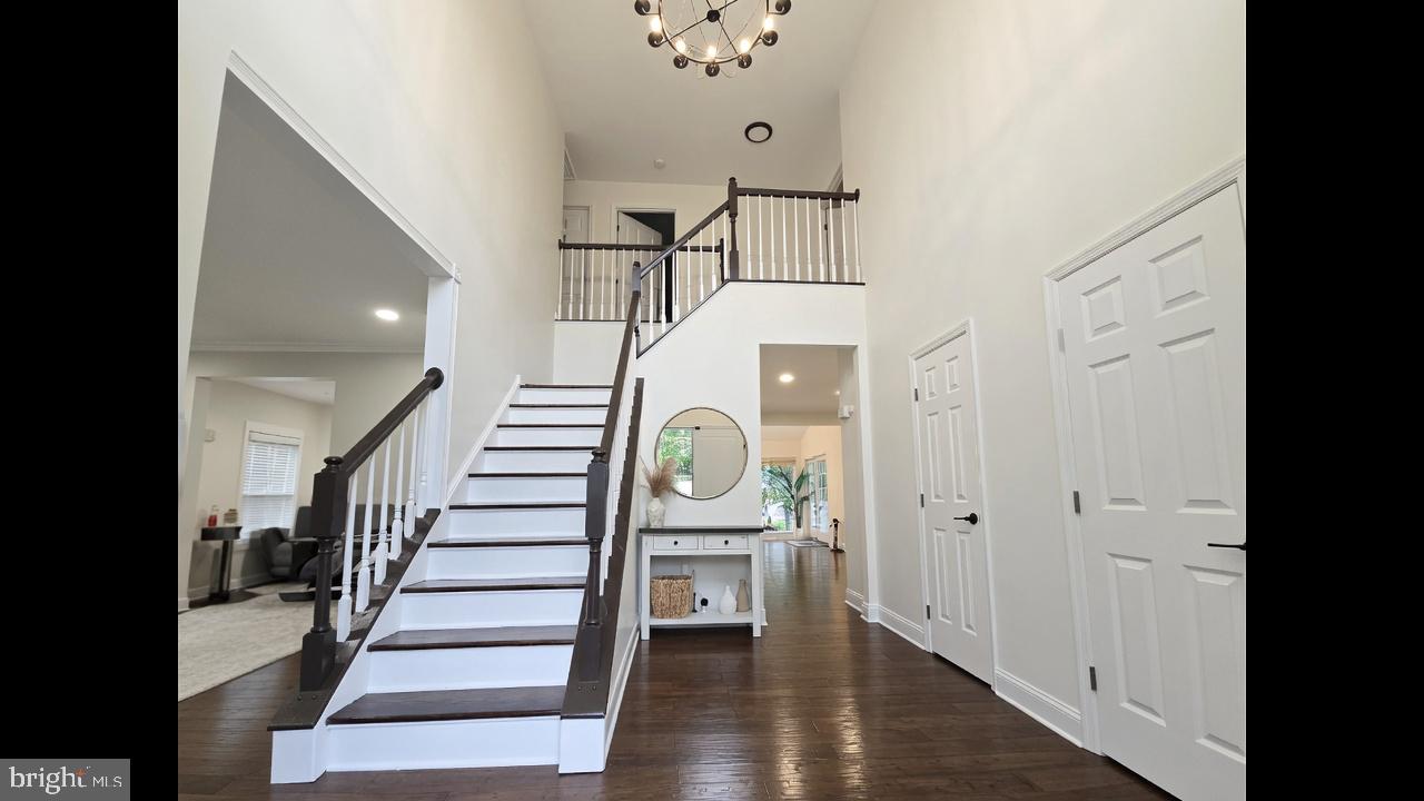 10 AVALON ROAD
