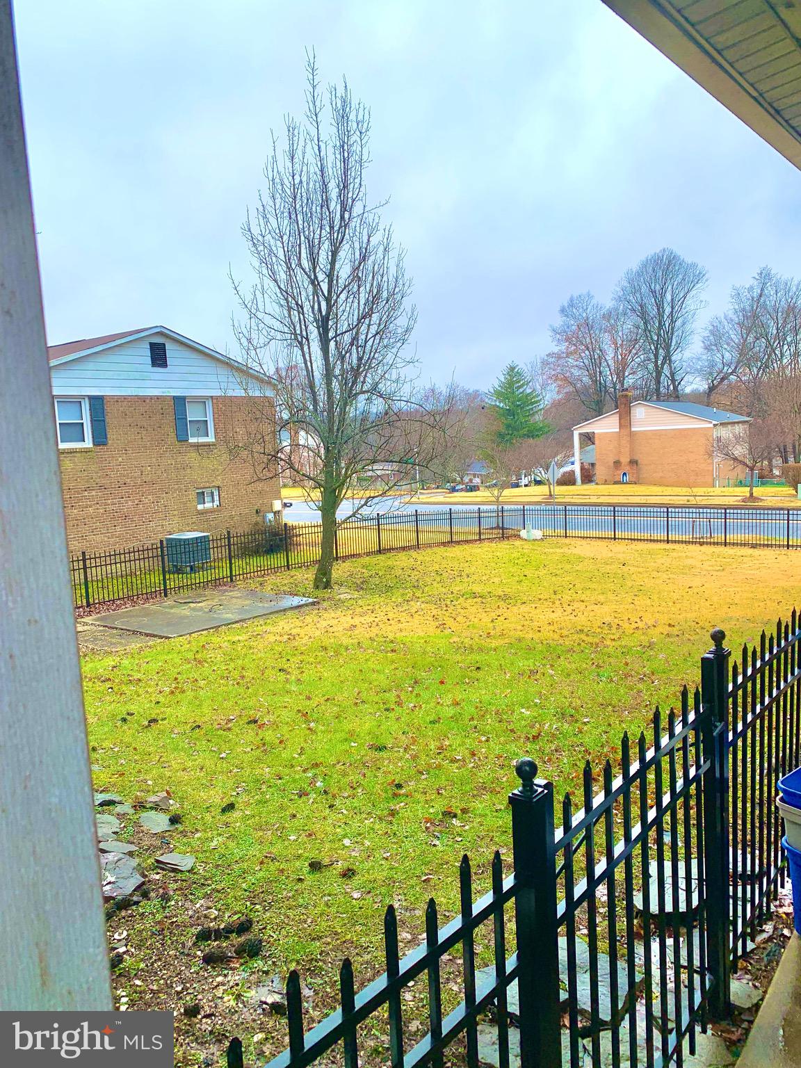 WILLIAMSBURG ESTATES - Residential