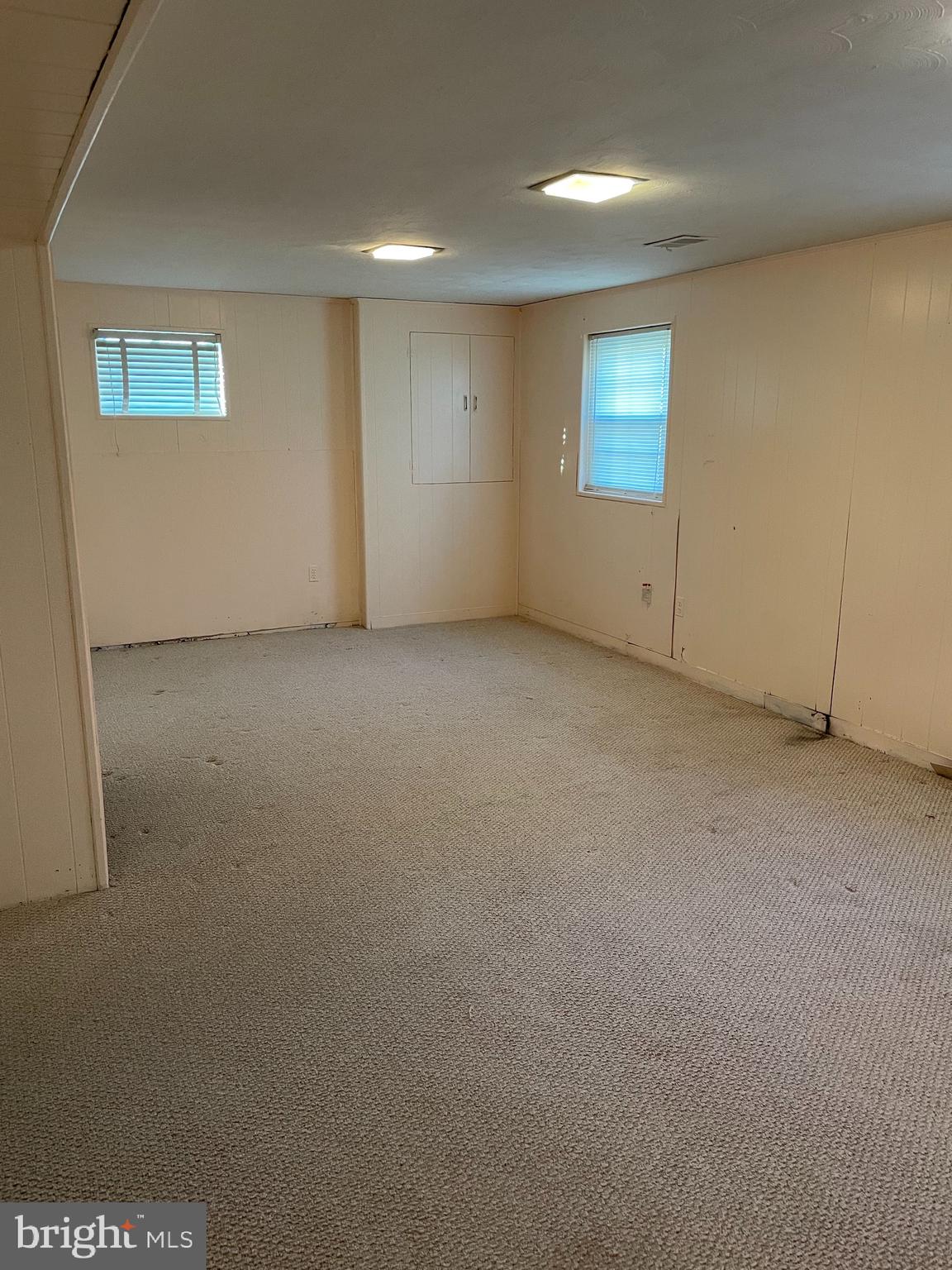 WILLIAMSBURG ESTATES - Residential