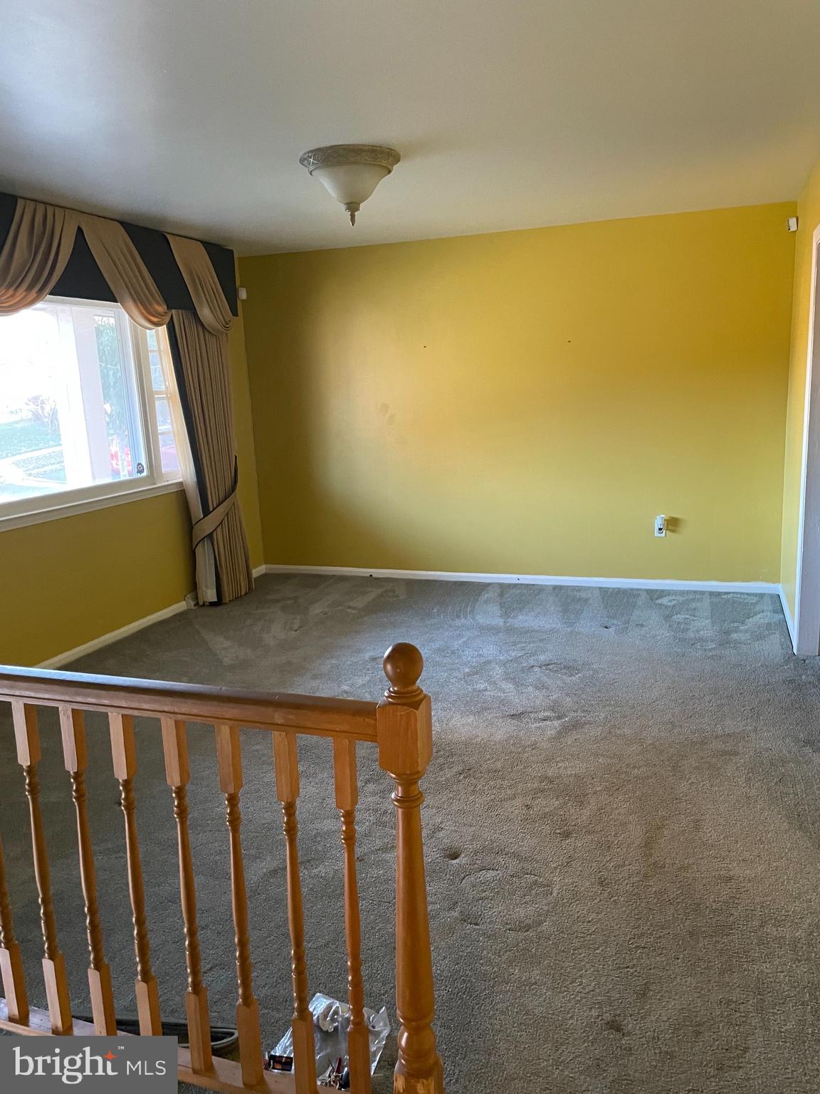 WILLIAMSBURG ESTATES - Residential