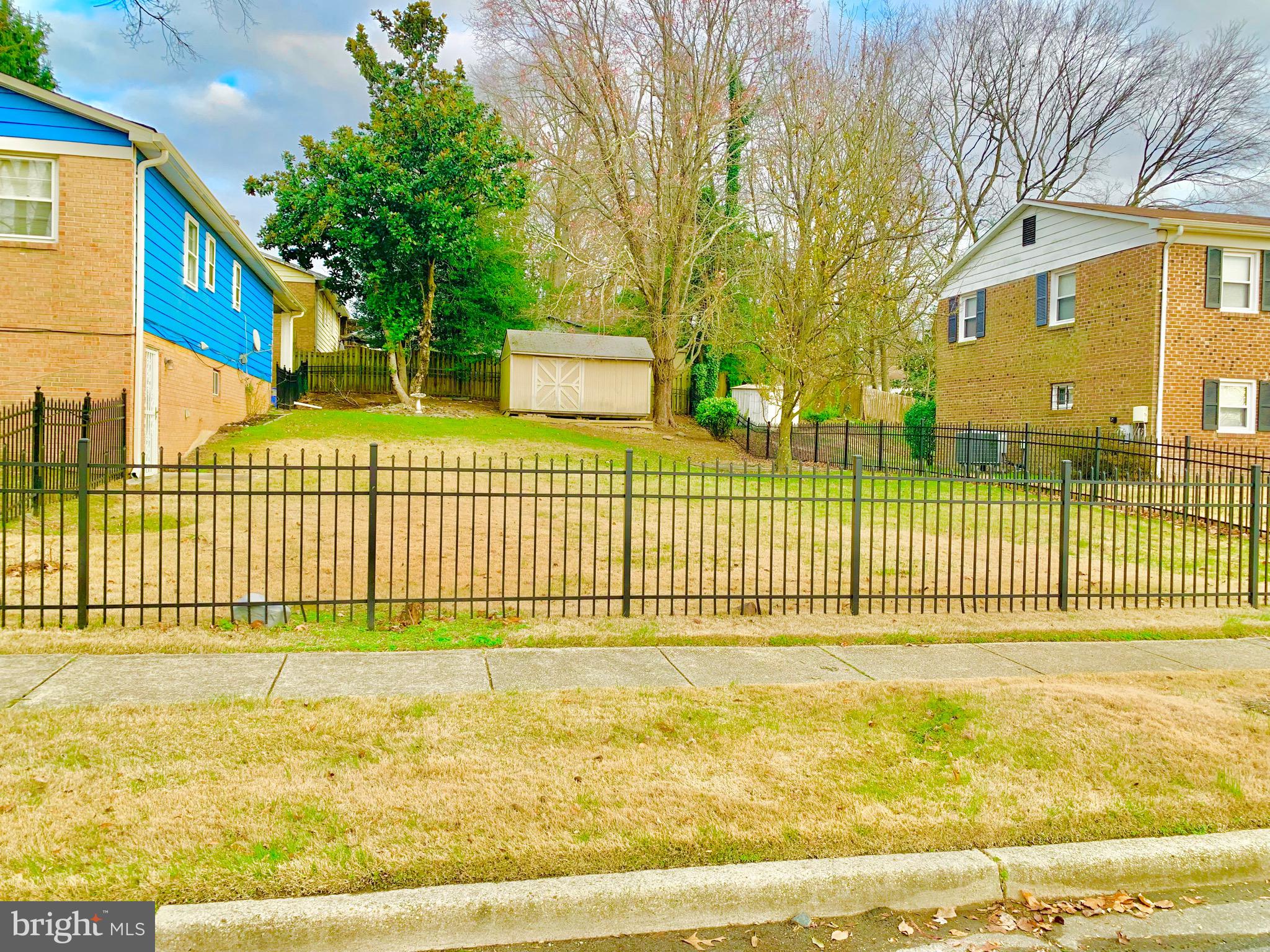 WILLIAMSBURG ESTATES - Residential