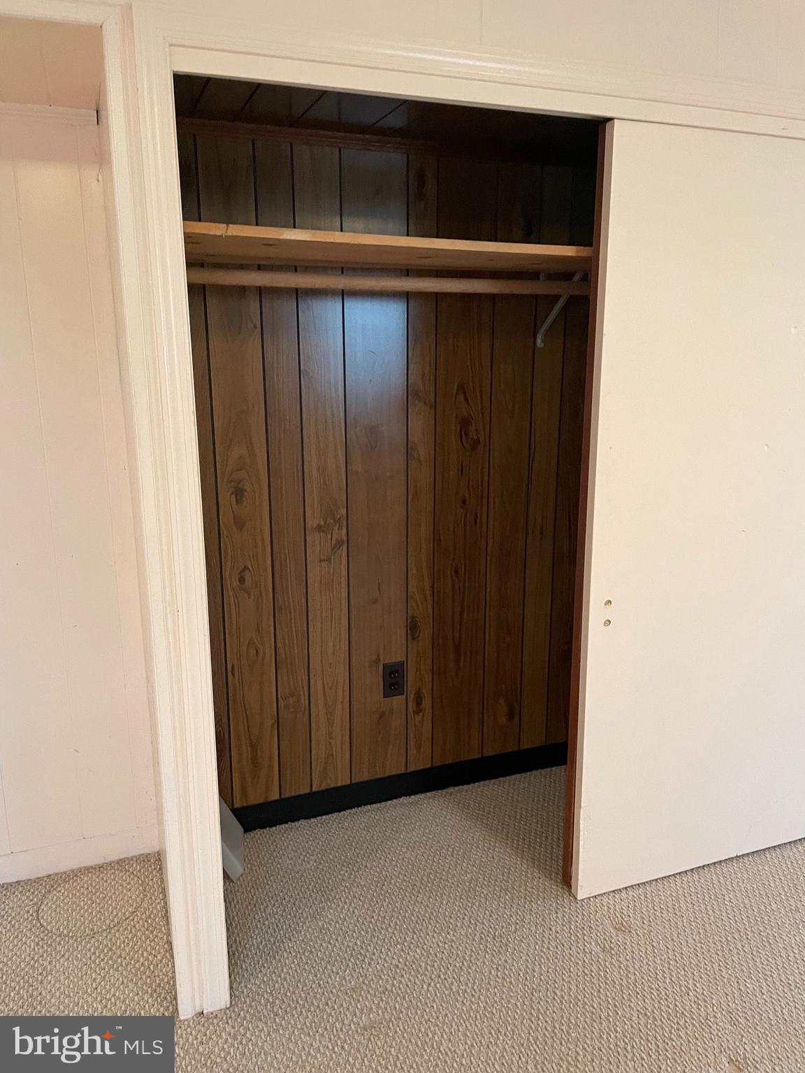 WILLIAMSBURG ESTATES - Residential