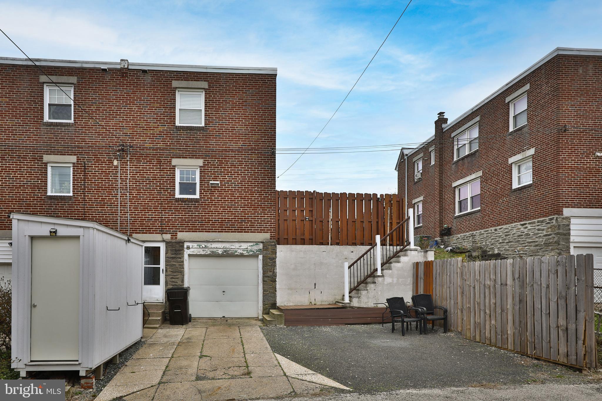 ROXBOROUGH - Residential Lease