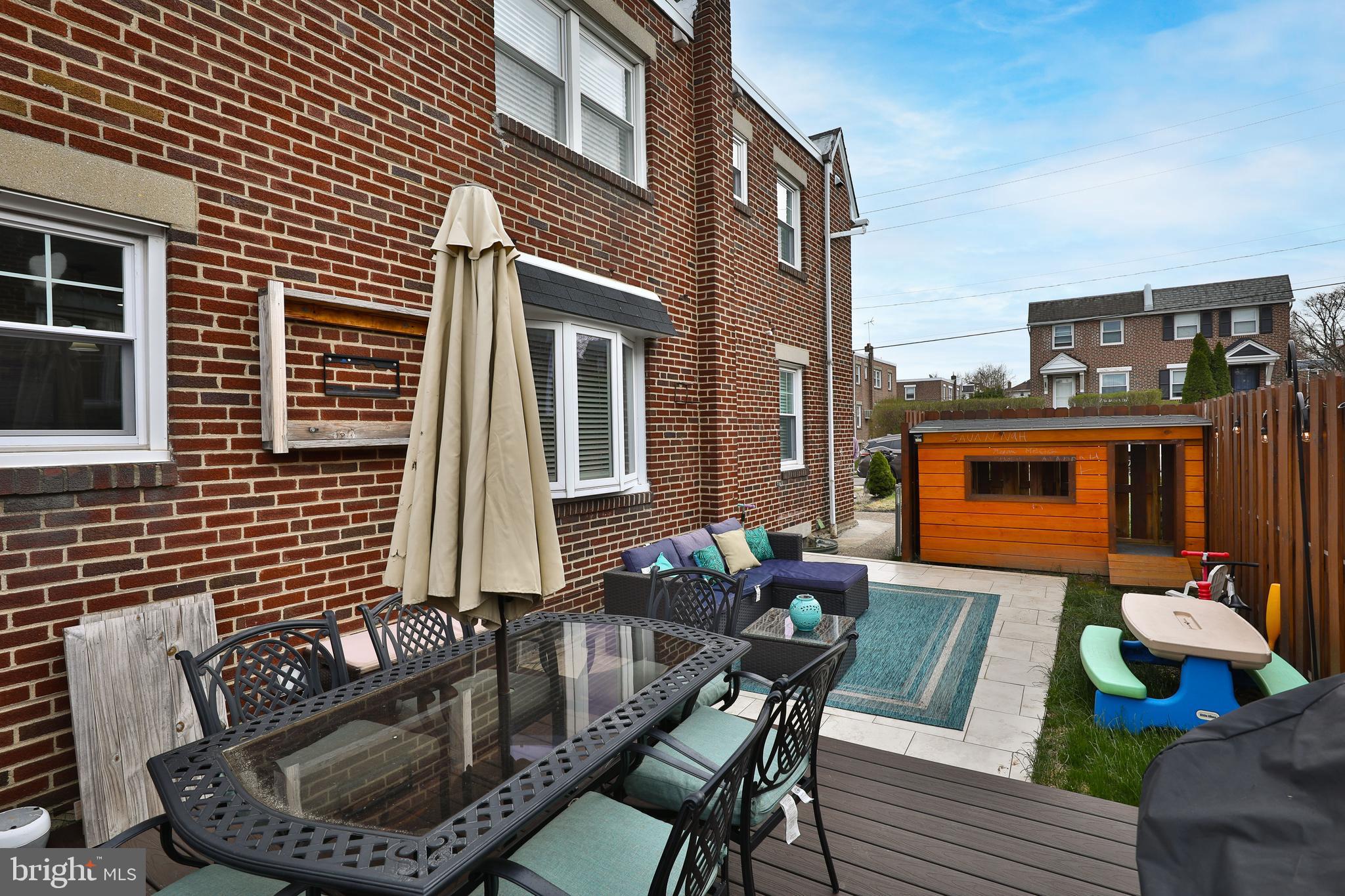 ROXBOROUGH - Residential Lease