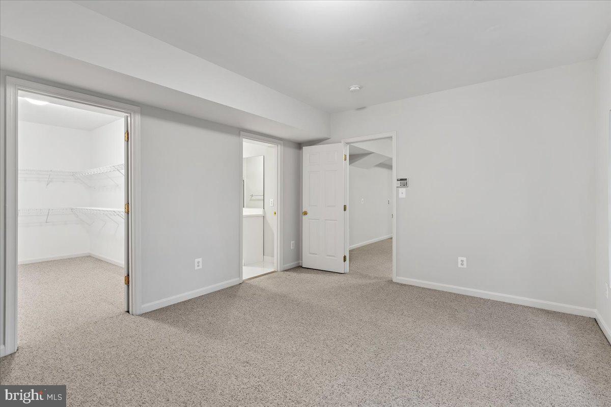 ADDISON HEIGHTS - Residential