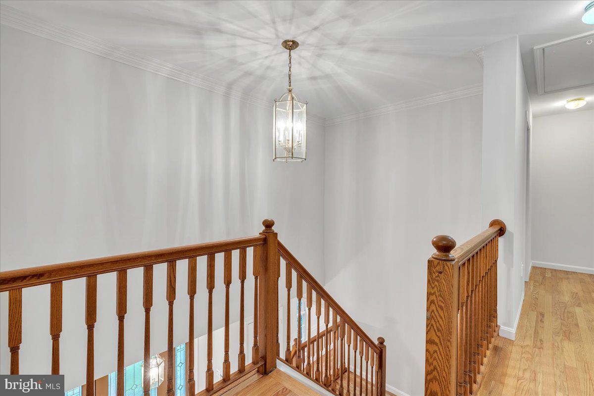 ADDISON HEIGHTS - Residential