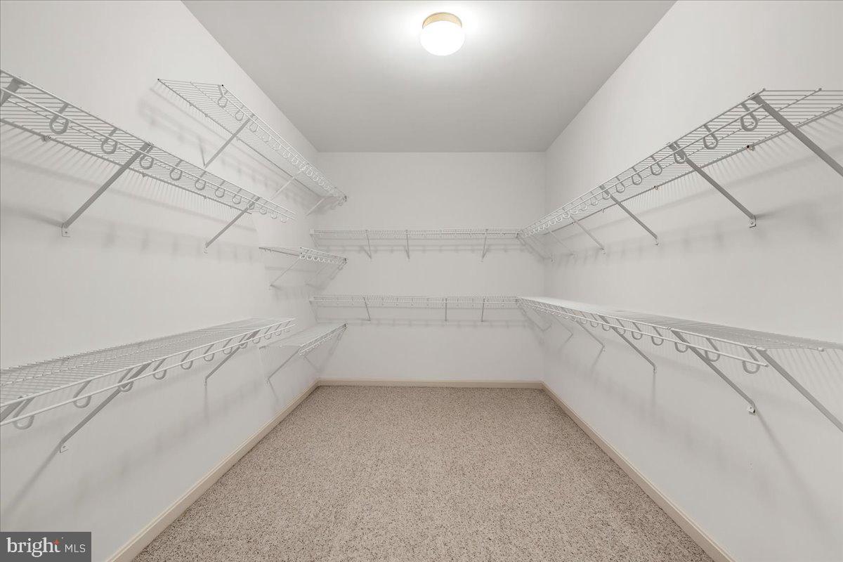 ADDISON HEIGHTS - Residential