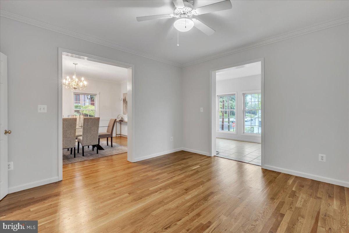 ADDISON HEIGHTS - Residential