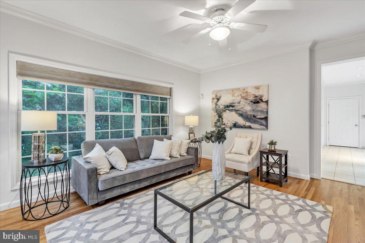 ADDISON HEIGHTS - Residential