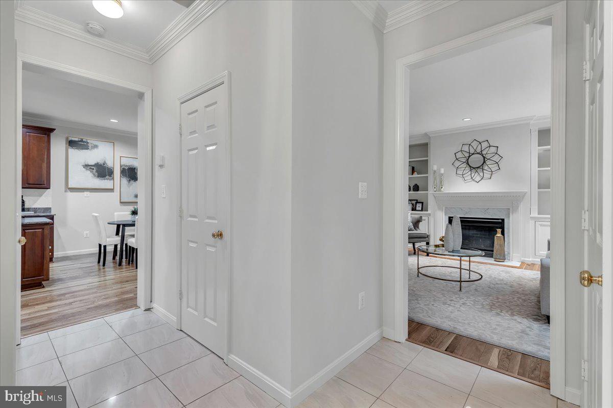 ADDISON HEIGHTS - Residential