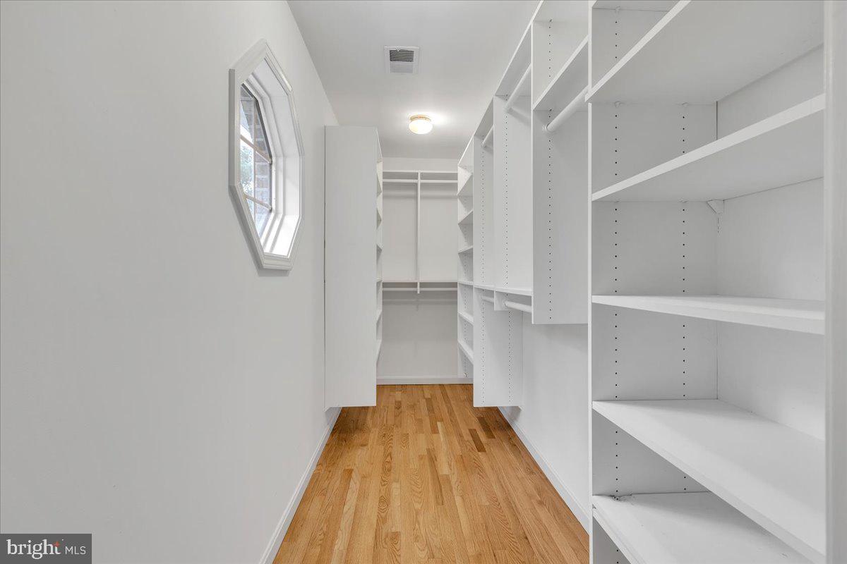 ADDISON HEIGHTS - Residential