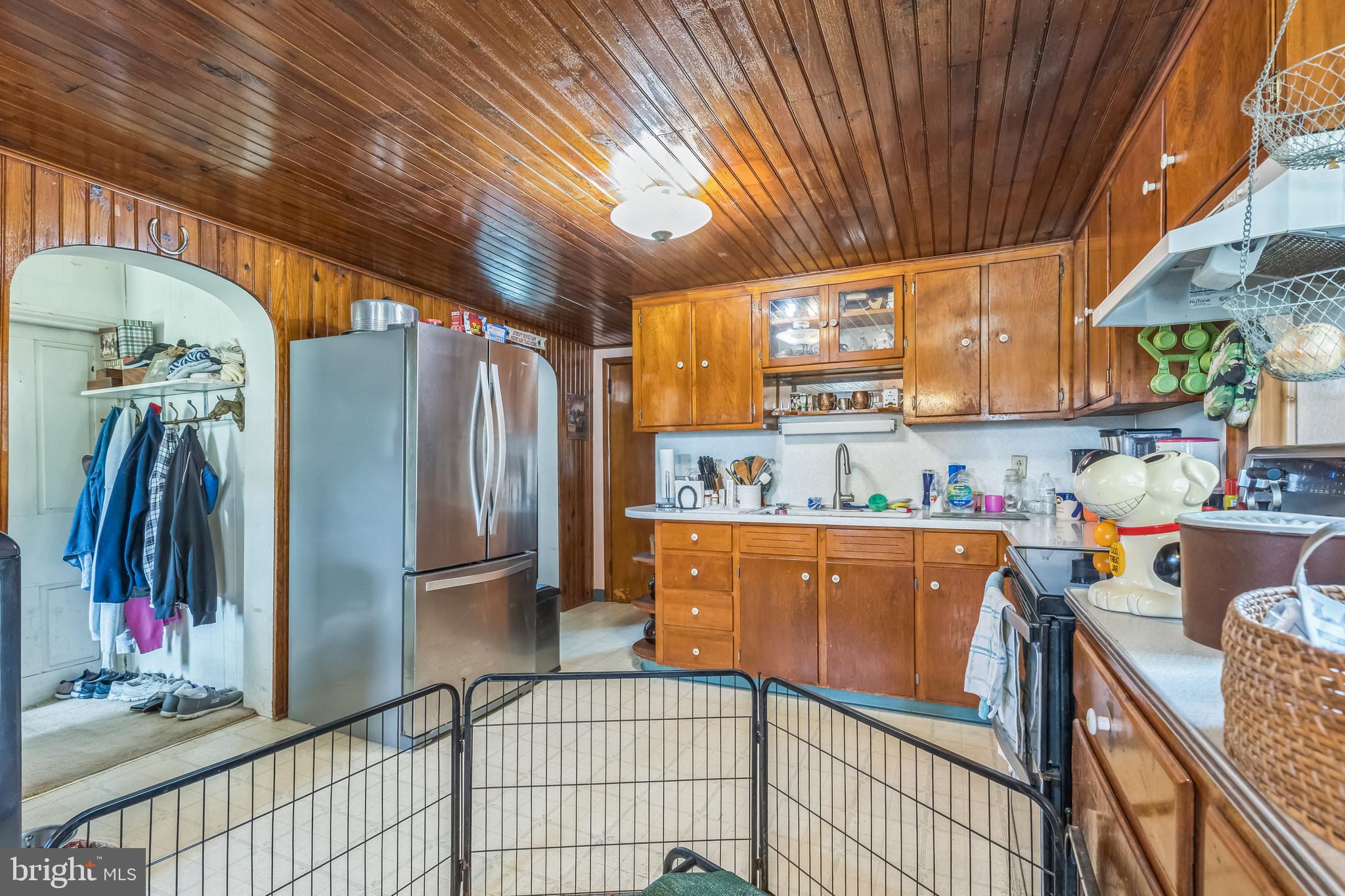 1466 SCHWENKSVILLE ROAD