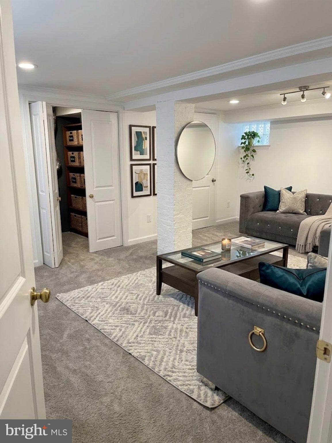 406 ORCHARD AVENUE