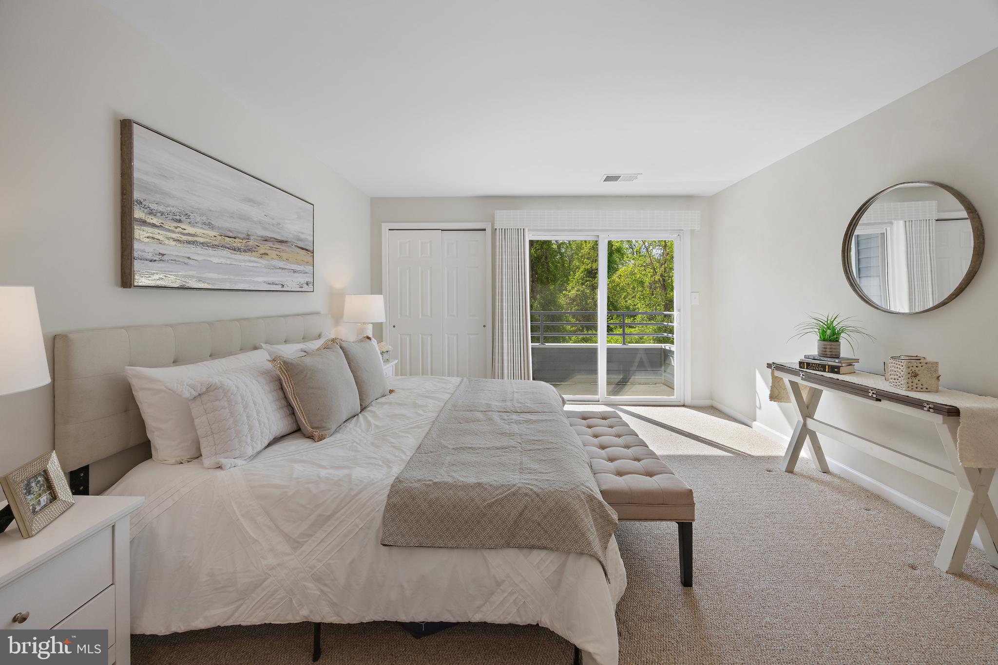 LAKE HERON CONDOMINIUMS - Residential