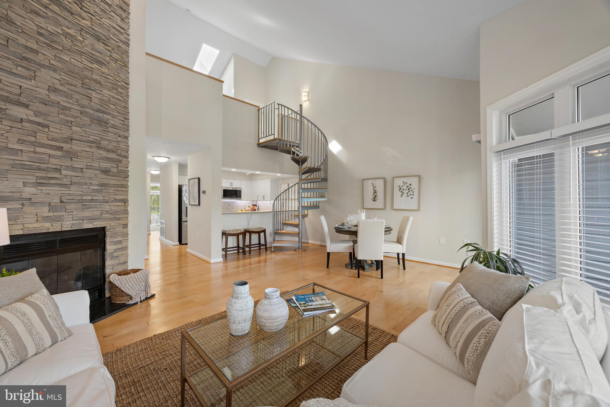 LAKE HERON CONDOMINIUMS - Residential