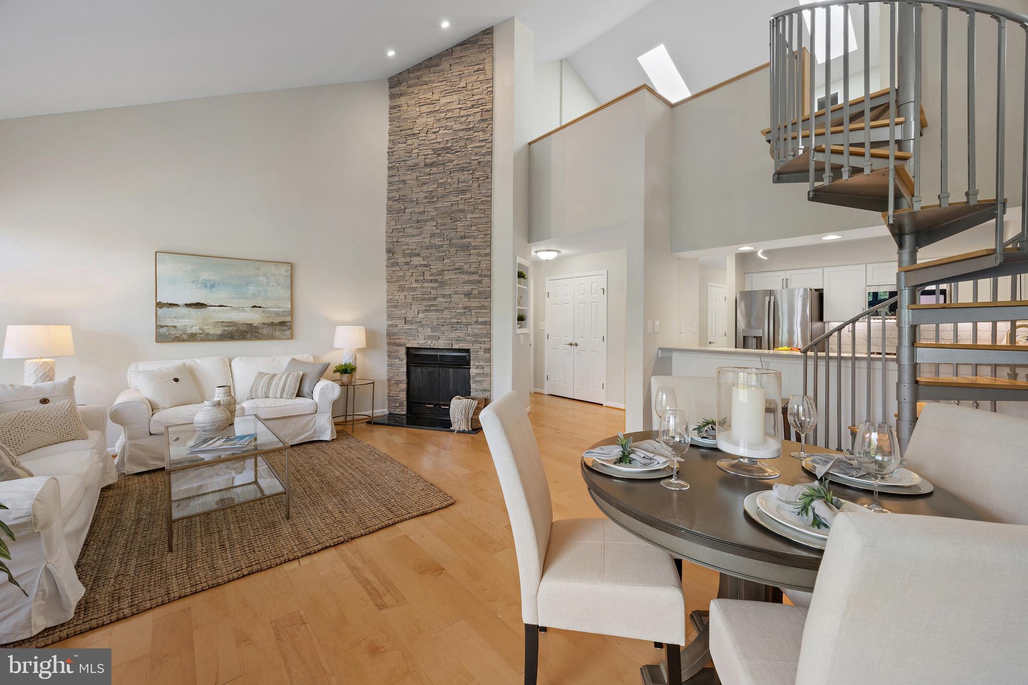 LAKE HERON CONDOMINIUMS - Residential