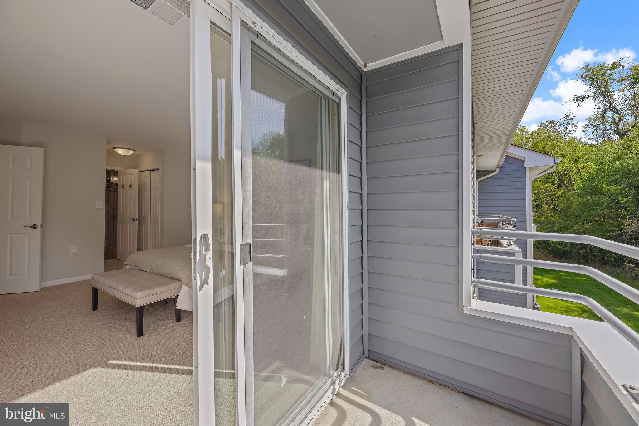 LAKE HERON CONDOMINIUMS - Residential